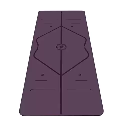 Liforme Original Yoga Mat Free Yoga Bag Included - Patented Alignment System, Warrior-like Grip, Non-slip, Eco-friendly, sweat-resistant, 4.2mm thick mat for comfort - Purple